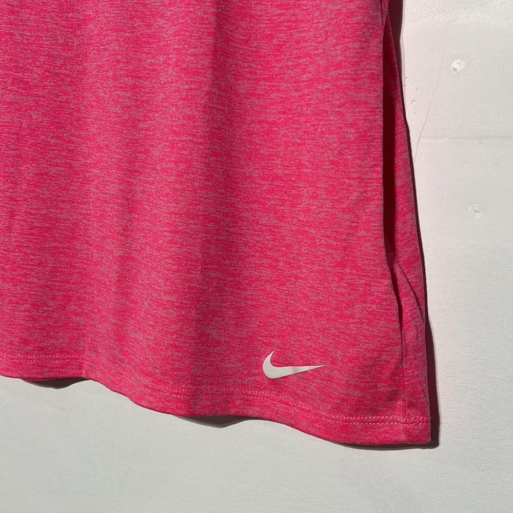 Nike Dri-Fit Hot Pink Scoop Neck Tee Size Large - Picture 3 of 6